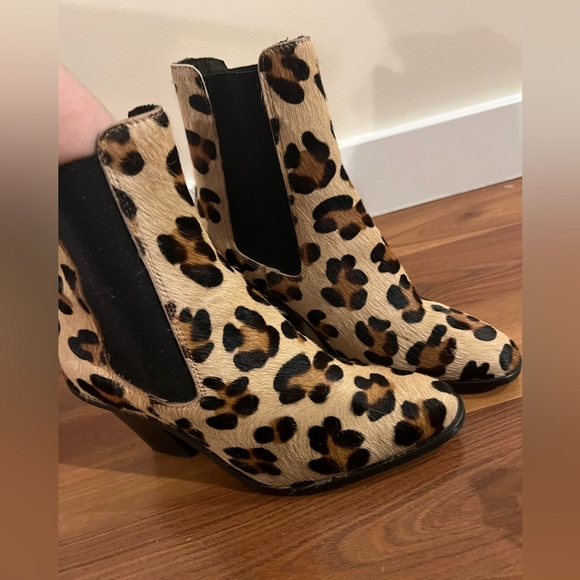 TOPSHOP Leopard Calf Hair Leather Chelsea Boots - Picture 1 of 5